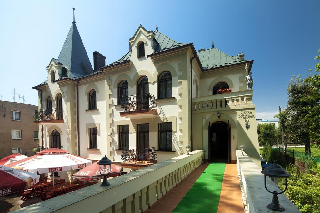 Pensjonat Zamek Derslawa Busko Zdroj Exterior photo